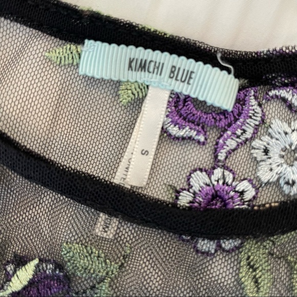 Urban outfitters kimchi blue sheer floral crop top - Picture 2 of 4